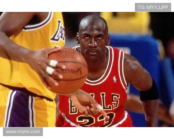 乔丹传奇:从篮球场到商业帝国的辉煌人生与不屈精神